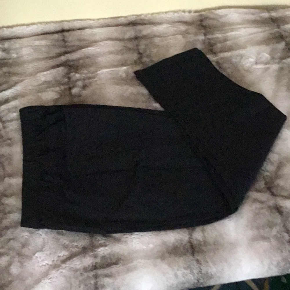 Isaac Mizrahi size 12P black slacks